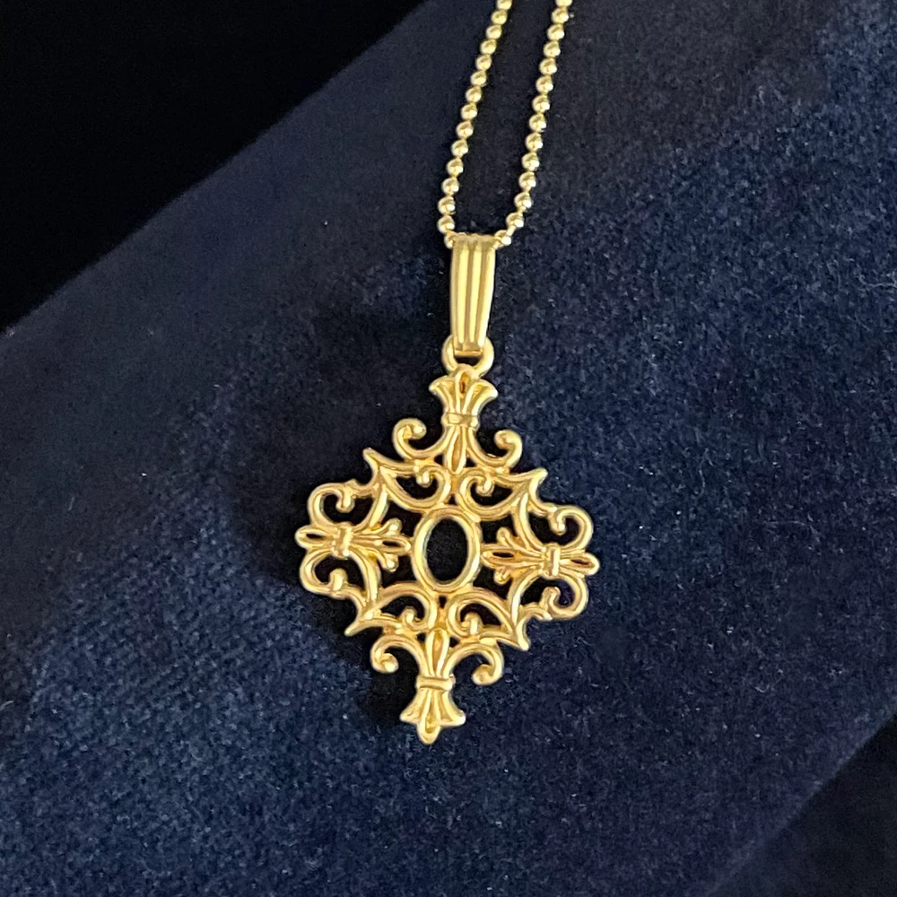 Capitol Gold Plated Sterling Silver Pendant Necklace | The Shops at Colonial Williamsburg