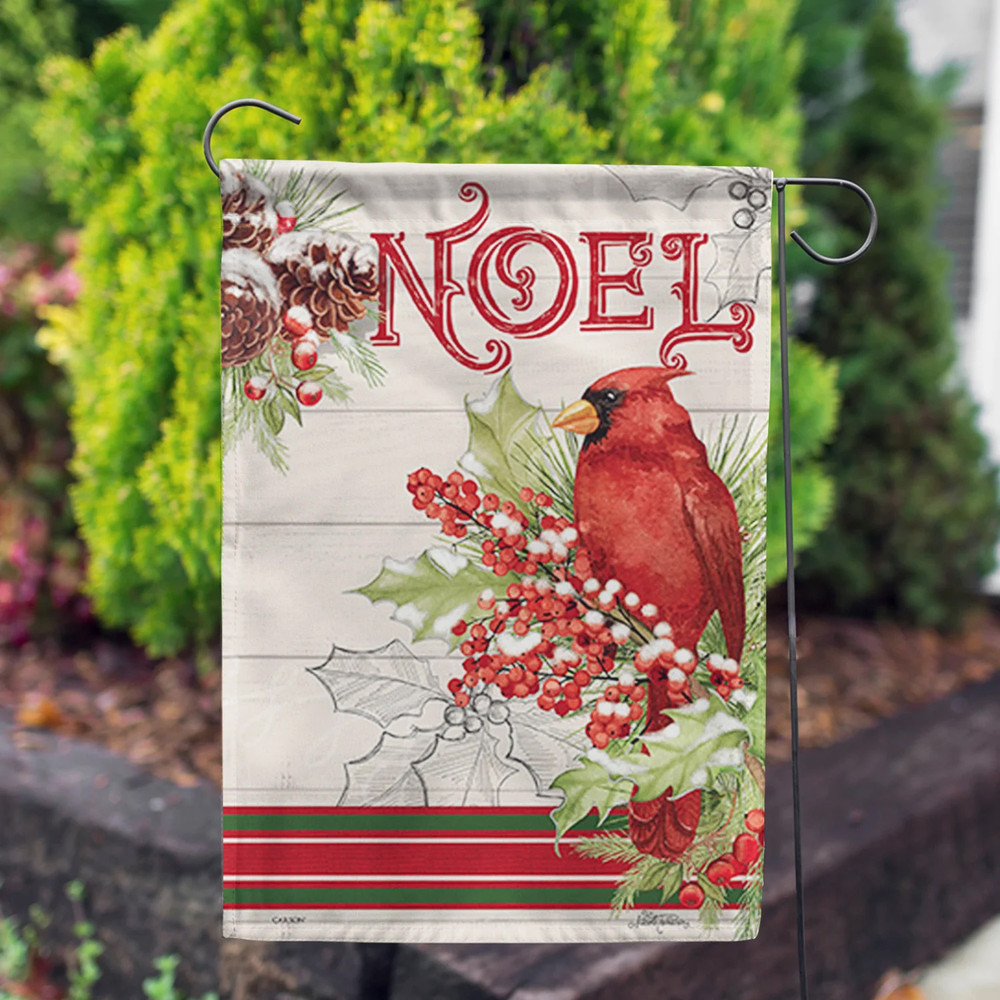 Noel Cardinal Holiday Garden Flag | The Shops at Colonial Williamsburg