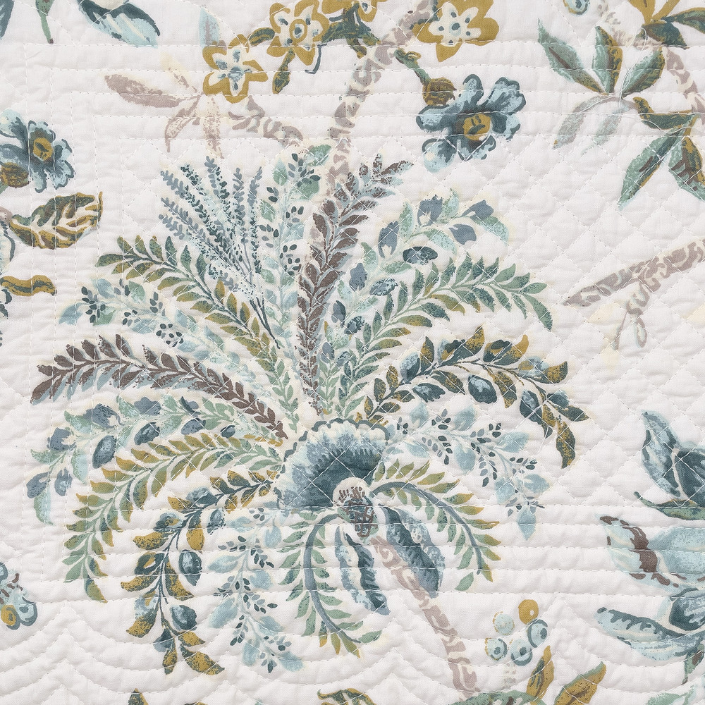 WILLIAMSBURG Braganza Teal Blue Quilt Set