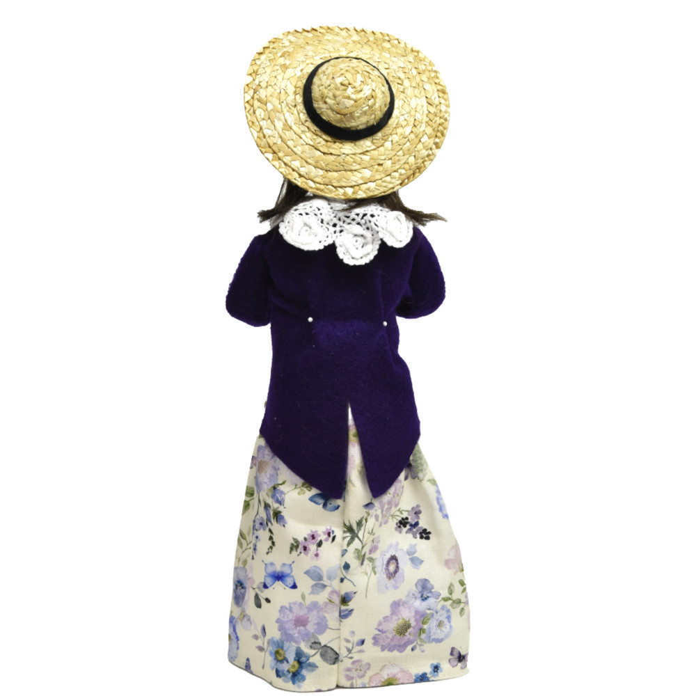 Byers' Choice Woman Caroler with Flowers | The Shops at Colonial Williamsburg