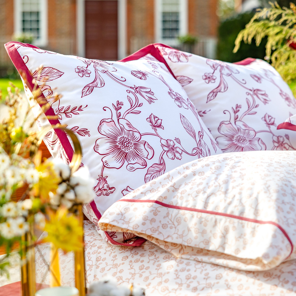 WILLIAMSBURG x Red Land Cotton Archival Vine Berry Sham Set | The Shops at Colonial Williamsburg