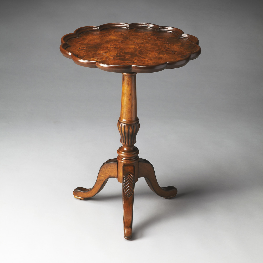 Dansby Round Wood Scalloped Edge Pedestal Side Table in Medium Brown | The Shops at Colonial Williamsburg