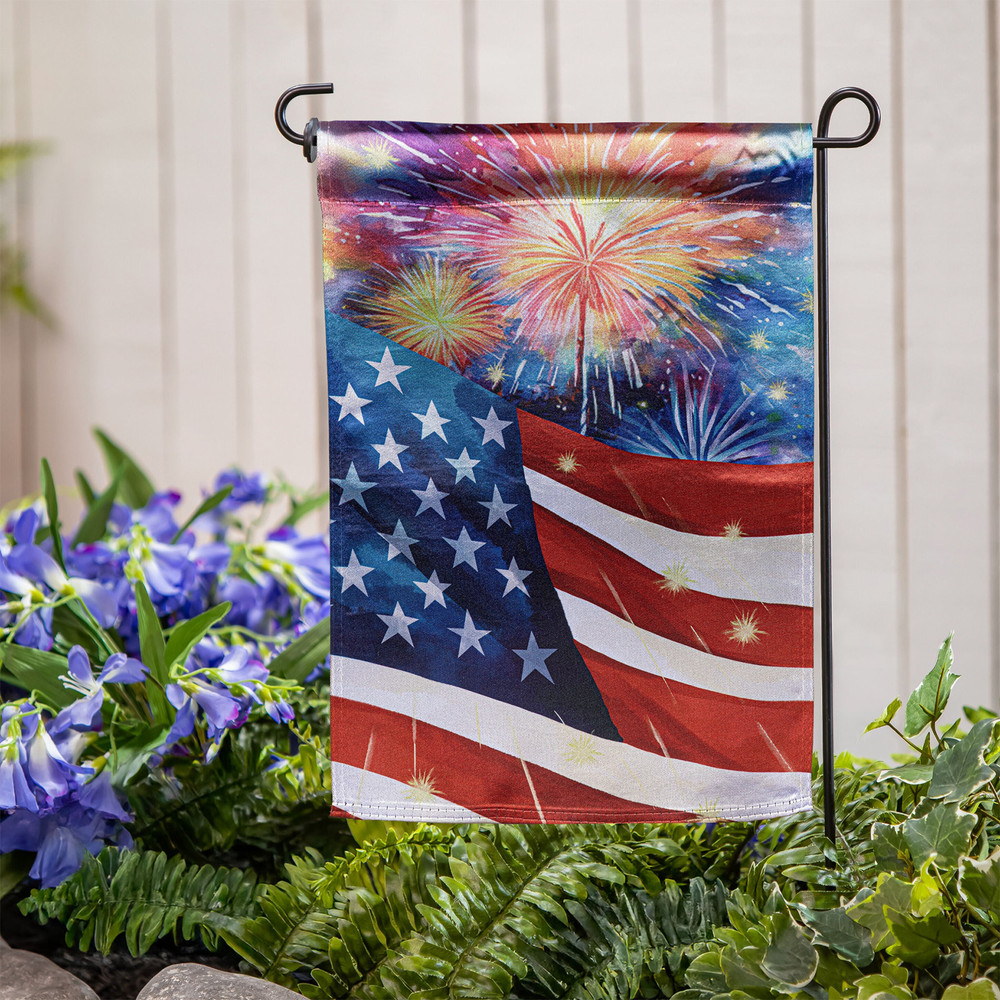 American Classic Fireworks Lustre Garden Flag | The Shops at Colonial Williamsburg