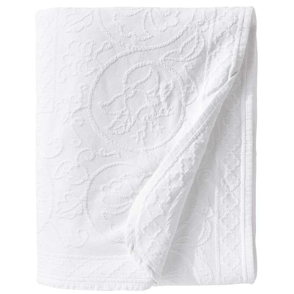 WILLIAMSBURG Richmond White Matelassé Coverlet | The Shops at Colonial Williamsburg
