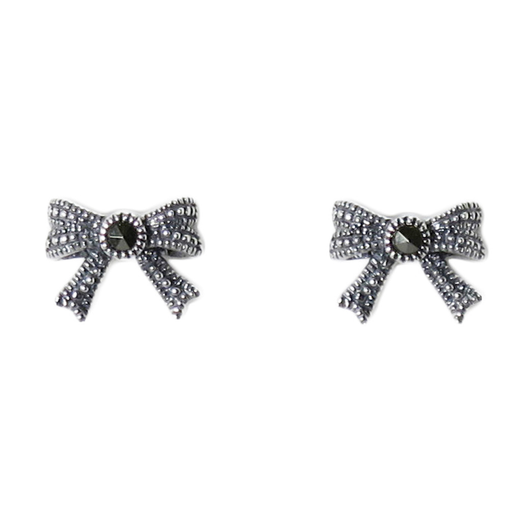 Silver earrings bow