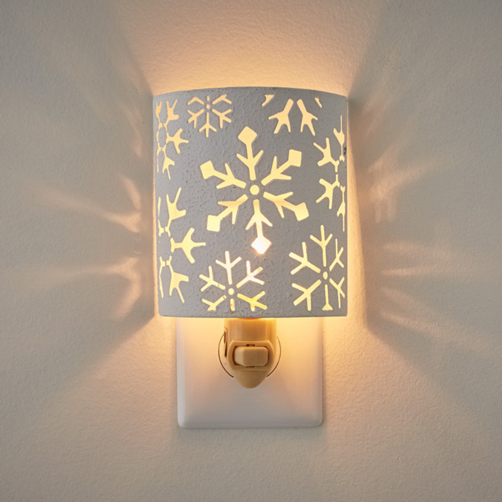 Snowflake Night Light | The Shops at Colonial Williamsburg