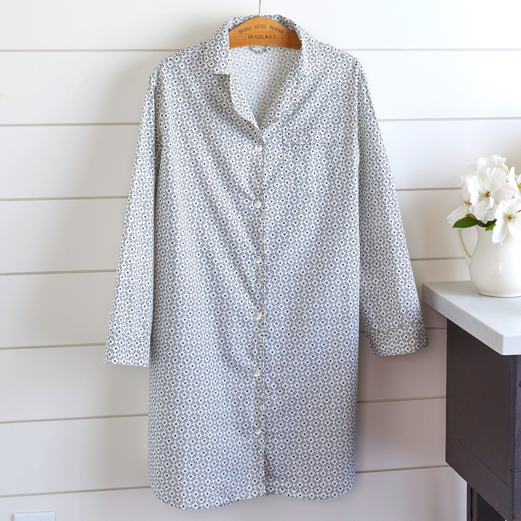 CRAFT & FORGE Dotted Vine Night Shirt by Taylor Linens | The Shops at Colonial Williamsburg