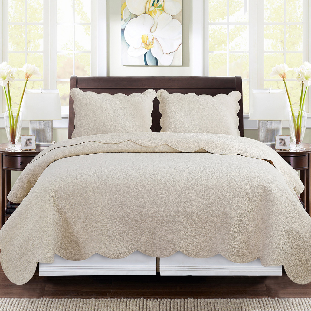 WILLIAMSBURG Christiana Quilt Set - Khaki | The Shops at Colonial Williamsburg