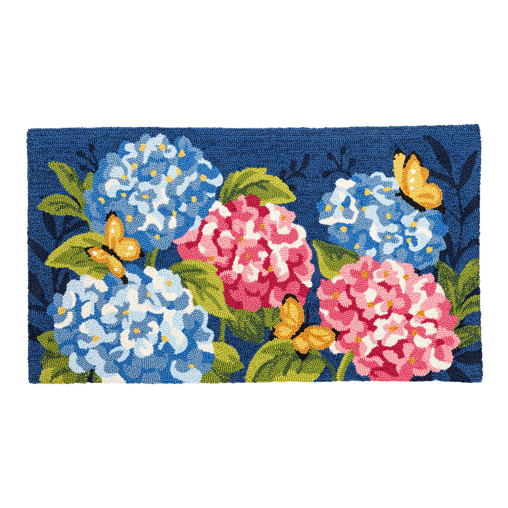 Vibrant Hydrangeas Indoor/Outdoor Hooked Accent Rug 24" x 42" | The Shops at Colonial Williamsburg