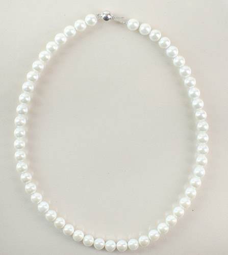 White Freshwater Pearl Necklace | The Shops at Colonial Williamsburg
