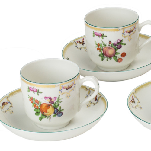 Duke of Gloucester Porcelain Tea Cups & Saucers Set | The Shops at Colonial Williamsburg