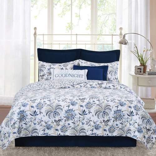 WILLIAMSBURG Braganza Blue Bell Quilt Set | The Shops at Colonial Williamsburg