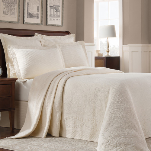 WILLIAMSBURG Abby Ivory Matelassé Bedding Collection | The Shops at Colonial Williamsburg