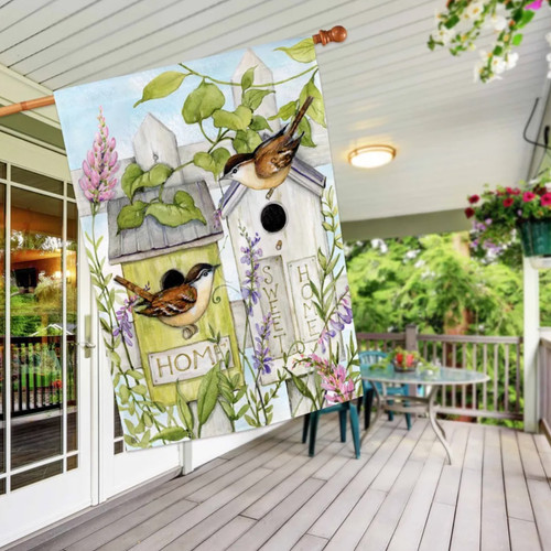 Birds & Birdhouses Spring House Flag | The Shops at Colonial Williamsburg