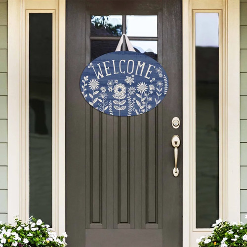 Blue Garden Welcome Door Décor | The Shops at Colonial Williamsburg