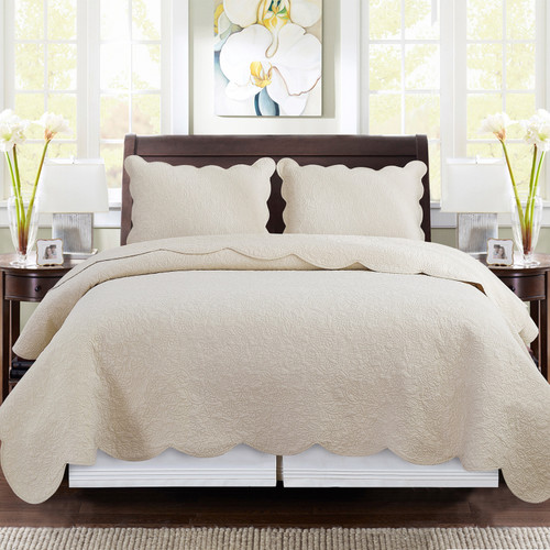 WILLIAMSBURG Christiana Quilt Set - Khaki | The Shops at Colonial Williamsburg WILLIAMSBURG Christiana Quilt Set - Khaki | The Shops at Colonial Williamsburg