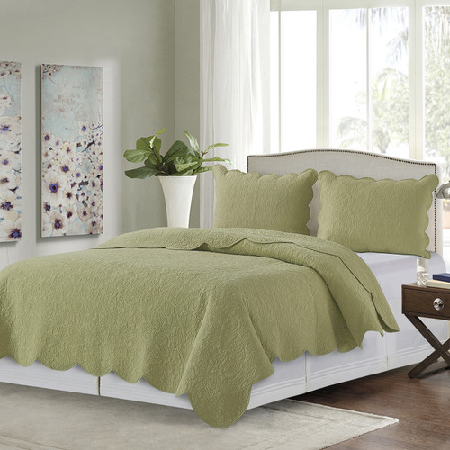 WILLIAMSBURG Christiana Quilt Set - Sweat Pea Green | The Shops at Colonial Williamsburg WILLIAMSBURG Christiana Quilt Set - Sweat Pea Green | The Shops at Colonial Williamsburg