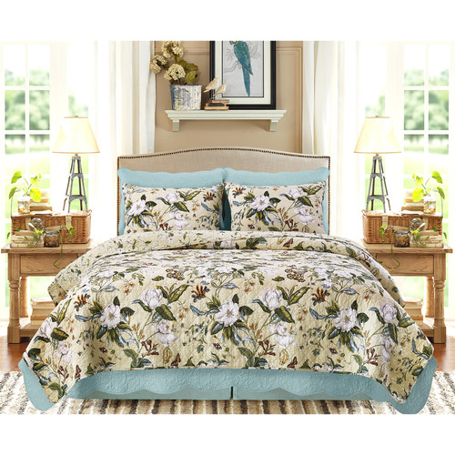 WILLIAMSBURG Christiana Quilt Set - Breeze Blue shown layered with Garden Images Quilt Set | The Shops at Colonial Williamsburg WILLIAMSBURG Christiana Quilt Set - Breeze Blue shown layered with Garden Images Quilt Set | The Shops at Colonial Williamsburg