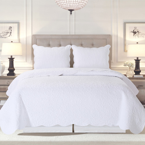 WILLIAMSBURG Christiana Quilt Set - White | The Shops at Colonial Williamsburg WILLIAMSBURG Christiana Quilt Set - White | The Shops at Colonial Williamsburg