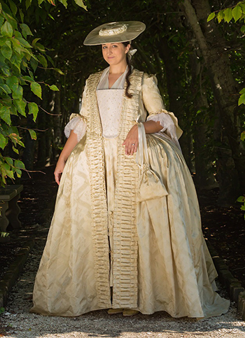 18th Century Costumes   Weddingdress2 