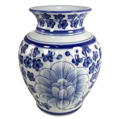 CFCL 完売　PORCELAIN POTTERY VASE Blue and White Coriander Flower Incised Porcelain Vase