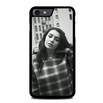 Charli XCX 1 iPhone SE 2022 Case