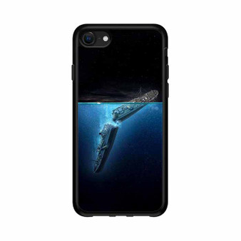 Titanic sinking iPhone 16e Case