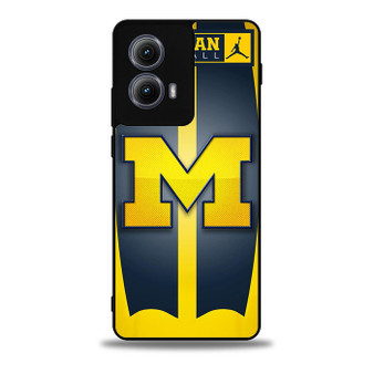 Michigan Wolverines 2 Motorola Moto Edge 5G 2024/ Moto Edge 5G 2025 Case