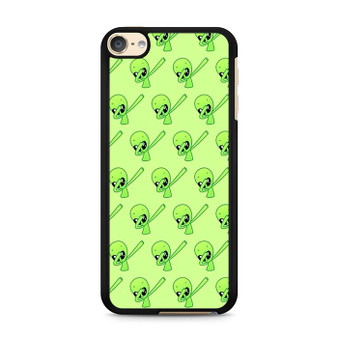 Alien Collage iPod Touch 6 Case