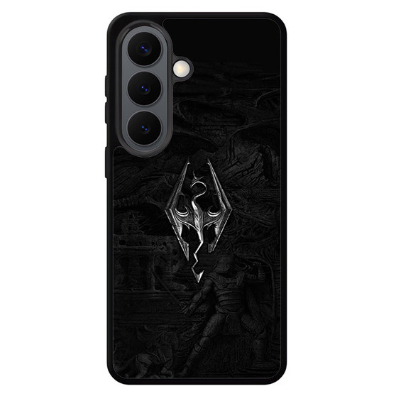 Skyrim V Metal Logo Samsung Galaxy S26 Case