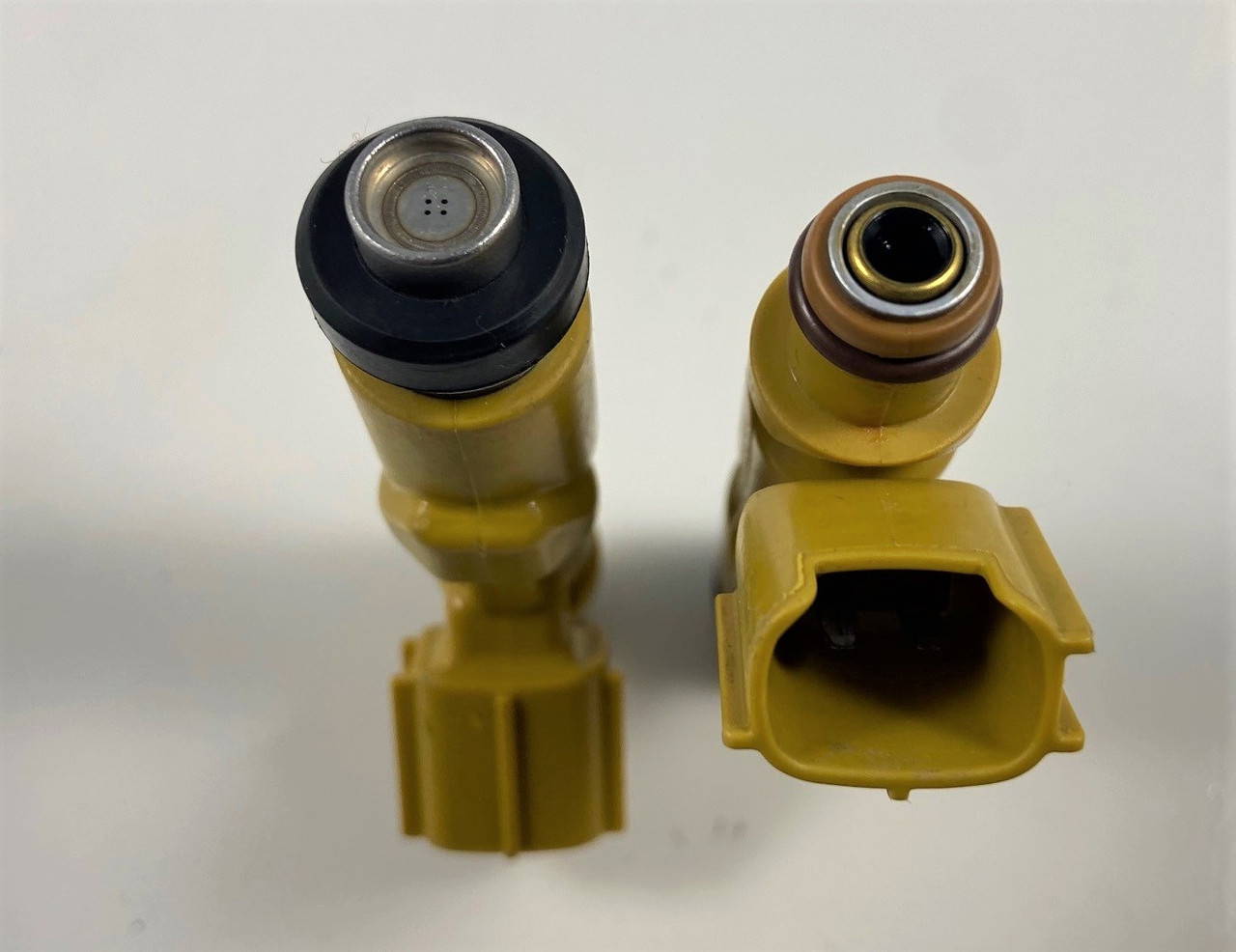 Reman OEM Fuel Injector Set for 2000-2003 Toyota Celica 2003