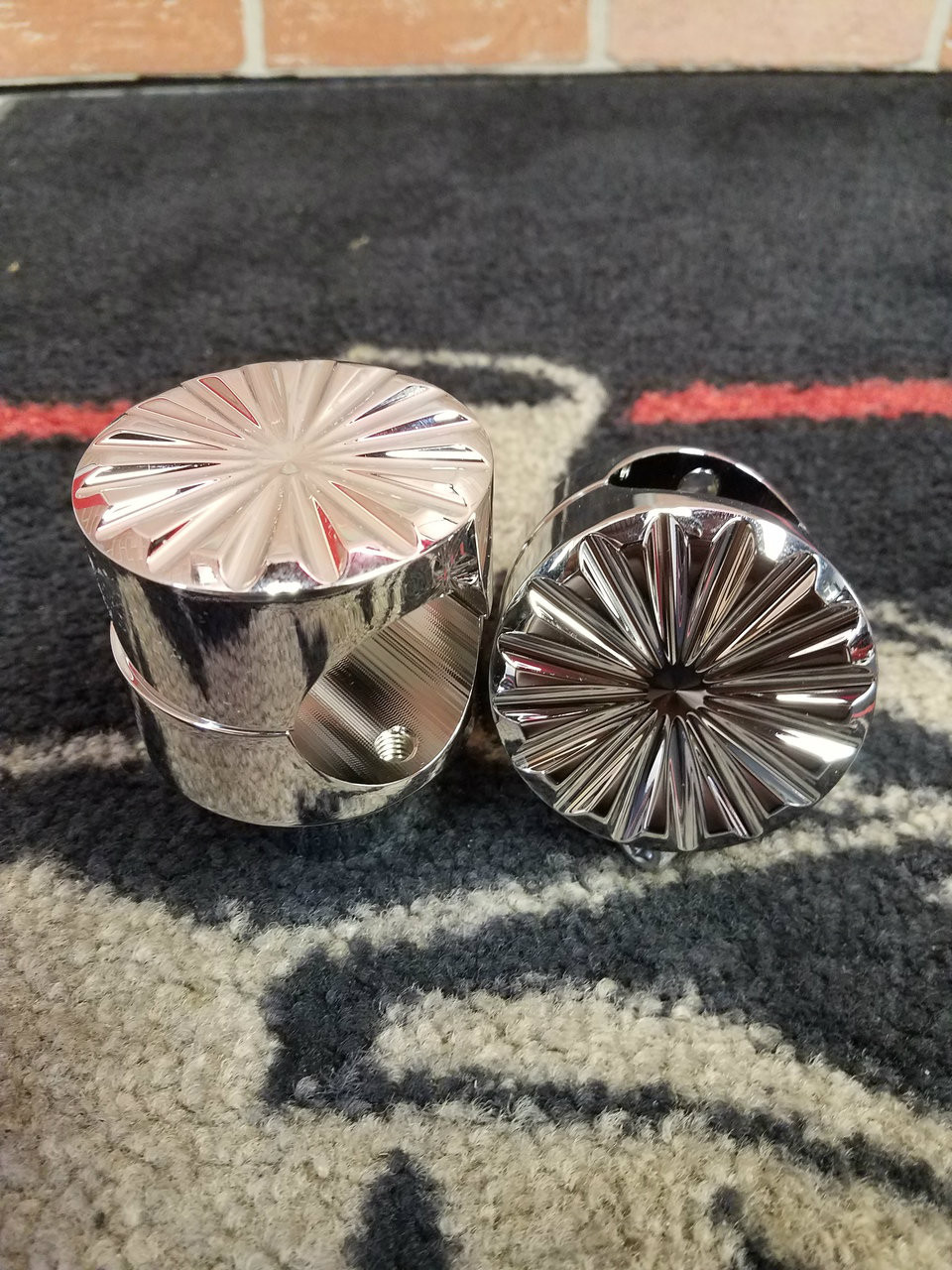 Blacksmith Vegas Roulette 1.50 inch Risers. Chrome 