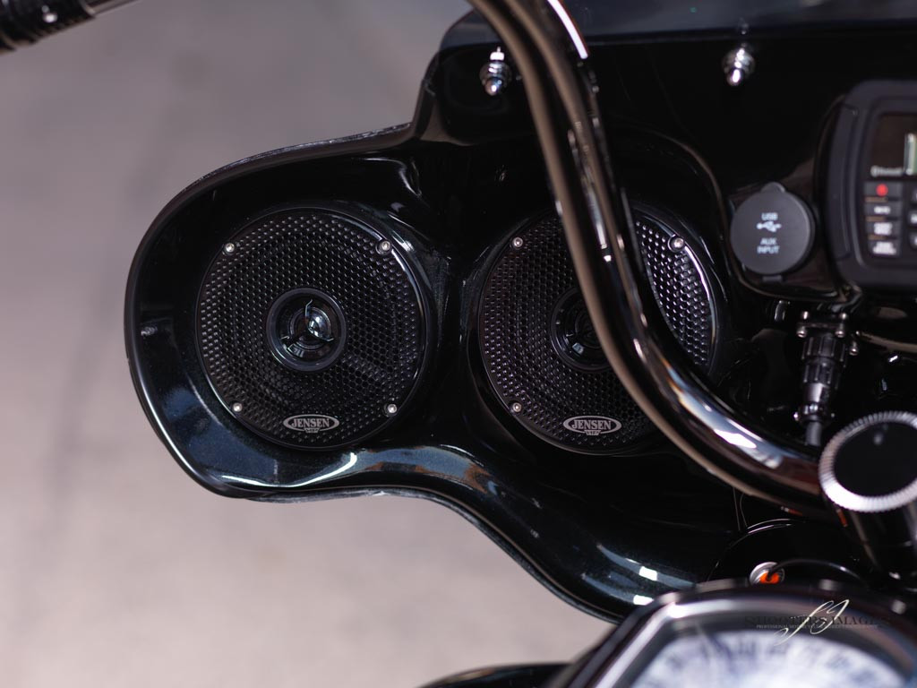 Quadzilla shown on the Yamaha Roadliner with Jensen Marine speakers