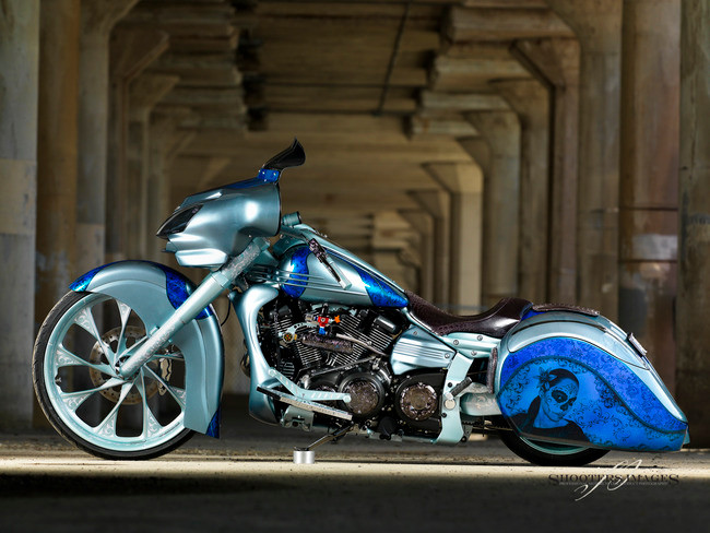 Retroliner Gundam Turbo R26 with complete Phantom 26 conversion and OEM style fairing mounts