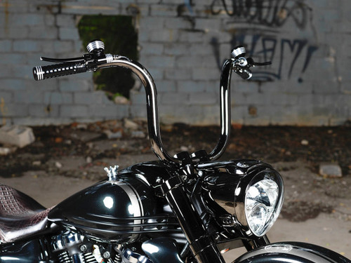 Blacksmith Diablo Bully 1.50 diameter ape handlebars on Yamaha Stratoliner