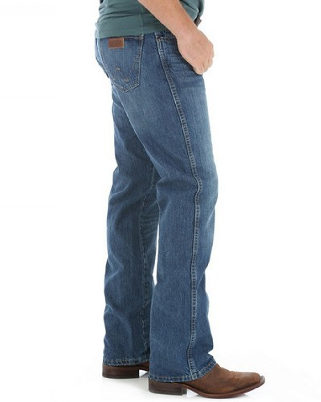 Wrangler Retro® Men's Relaxed Fit True Blue Jeans