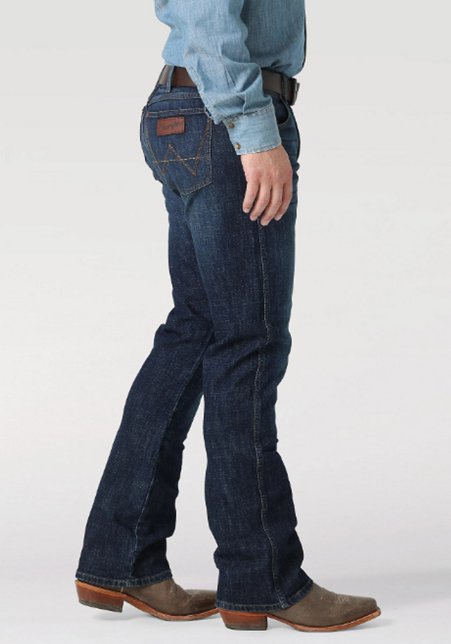 Wrangler Men's Retro Slim Straight Jean 34 / 30