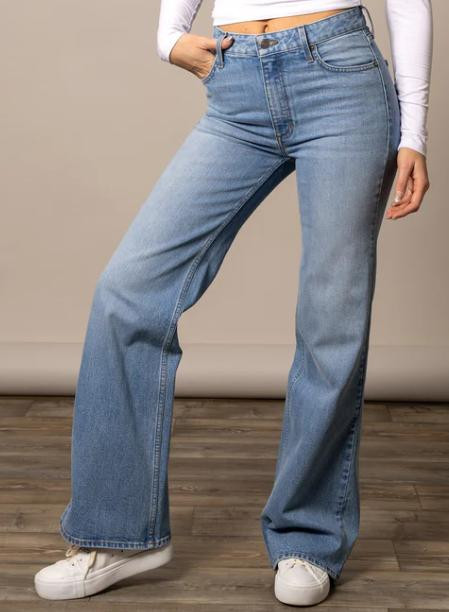Kimes Ranch® Ladies' Zoey Light Wash HR Trouser Jeans