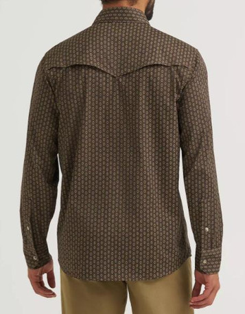 Wrangler® Men's L/S Turkish Coffee Print ATG Technical Snap Shirt