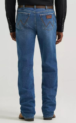 Wrangler Retro® Men's Relaxed Boot Cut Jeans in Jay