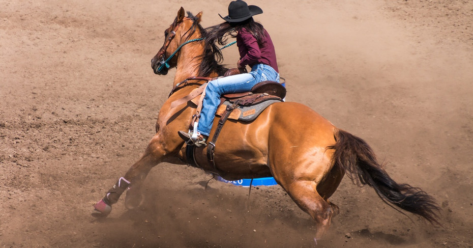 Bootcut vs. Straight Leg: The Rodeo Cowgirl’s Choice