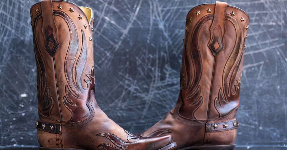 Benefits of Full-Grain Leather in Men's Cowboy Boots