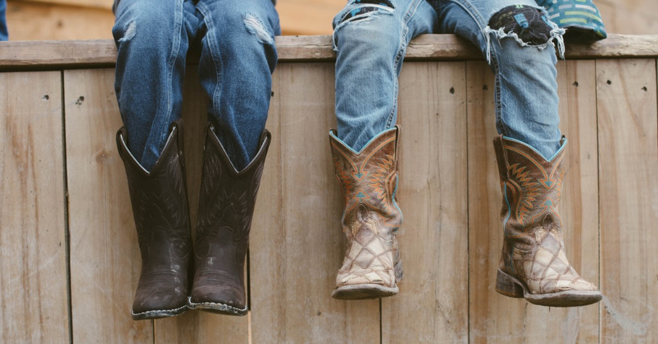 Why Proper Boot Weight Matters for Men's Foot Health