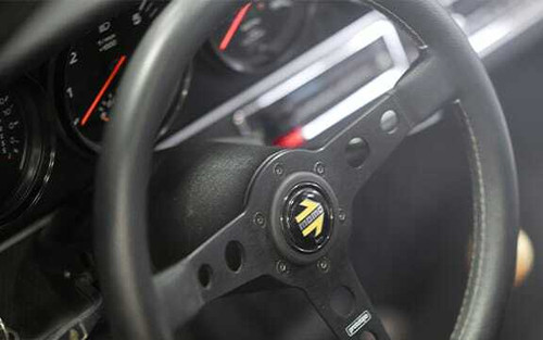 Steering Wheels & Hubs