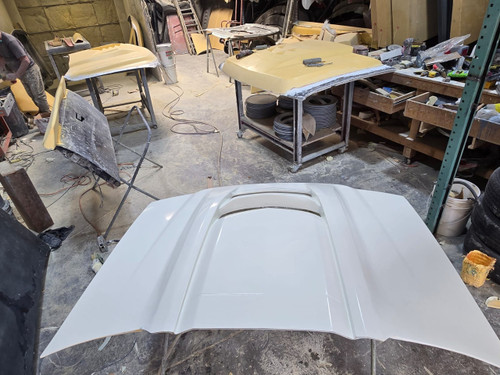 2006-2009 Chevrolet TrailBlazer SS TBSS ZR1 Hood Fiberglass and Steel 2006-2009 Chevrolet TrailBlazer SS TBSS ZR1 Hood Fiberglass and Steel