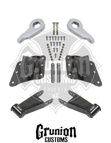 Chevy Silverado 1500HD 2001-2003 2/4 Lowering Kit McGaughys 33083