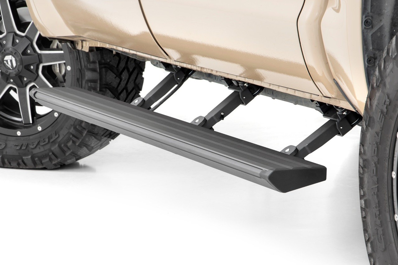 Retract Step Kit | Lighted | CrewMax | Toyota Tundra 2WD/4WD (14-21)