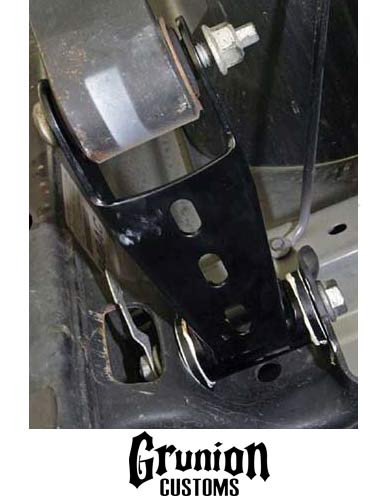 Chevy Tahoe 1500 1995-2000 Rear 1-2" Drop Leaf Spring Shackles McGaughys 33037