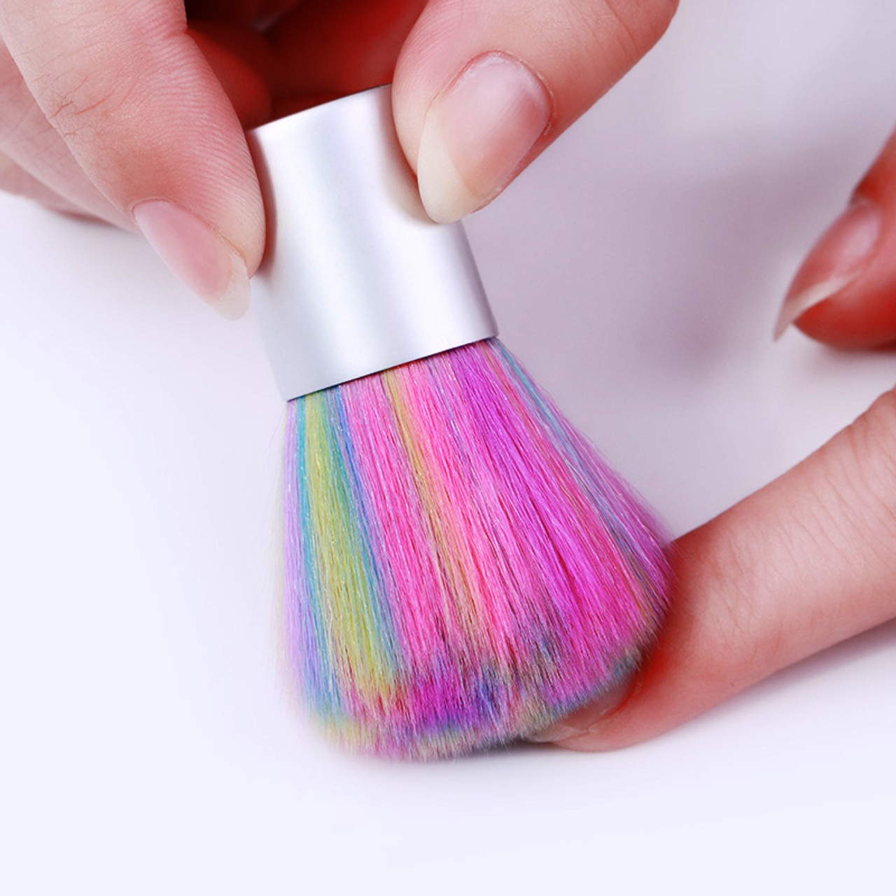 Rainbow Dusting Brush - MO Nails International