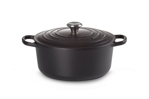 Le Creuset Casserole 26cm Black Matt Le Creuset Casserole 26cm Black Matt